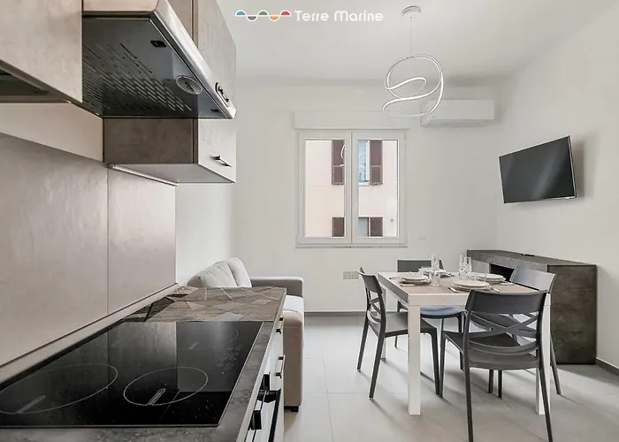 Daire Alba House, Terre Marine